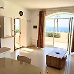 Seafront 3 Bedroom Semi-villa With An Outstanding Seaview Holiday home