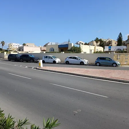 Seafront, 3 Bedrooms With The Sea View *