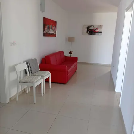 Seafront 3 Bedroom Villa With A Stunning Seaview 度假居 *