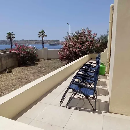 Seafront Semi-villa With The Seaview