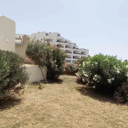 Seafront Semi-villa With The Seaview بيت للعطل *