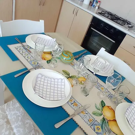 Seafront, 3 Bedrooms With The Sea View Holiday home *