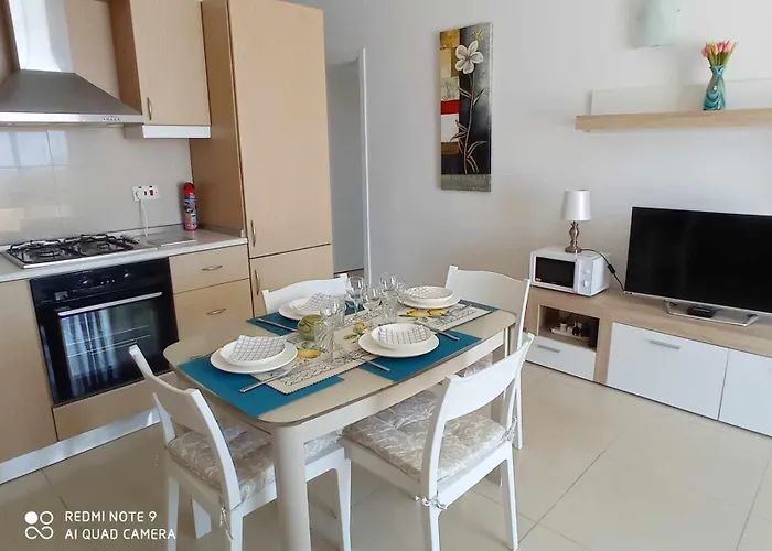 Semesterbostad Seafront Semi-villa With An Outstanding Seaview *