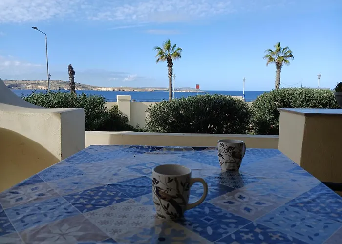 Seafront Semi-villa With An Outstanding Seaview