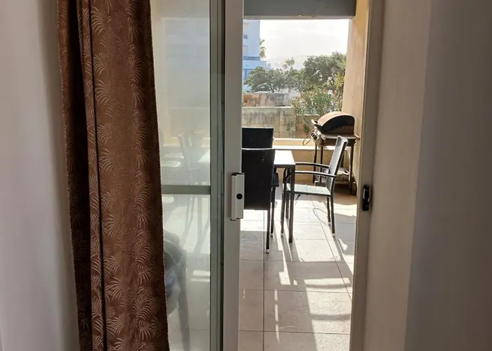 Ferienhaus Seafront Semi-villa With An Outstanding Seaview St. Paul's Bay